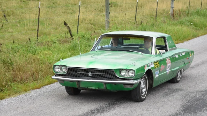 1966 Ford Thunderbird 7