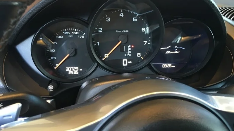 2017 Porsche Boxster 9