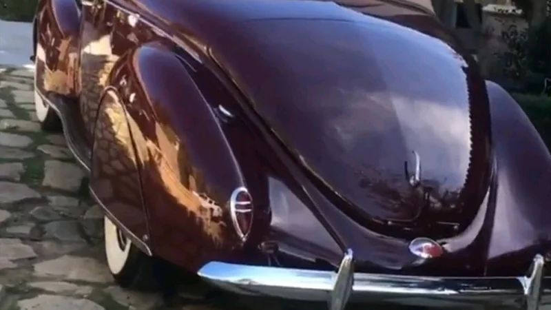1938 Lincoln Zephyr