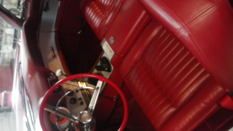1962 Ford Thunderbird 4