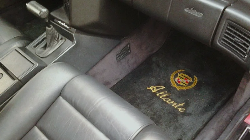1991 Cadillac Allante 9