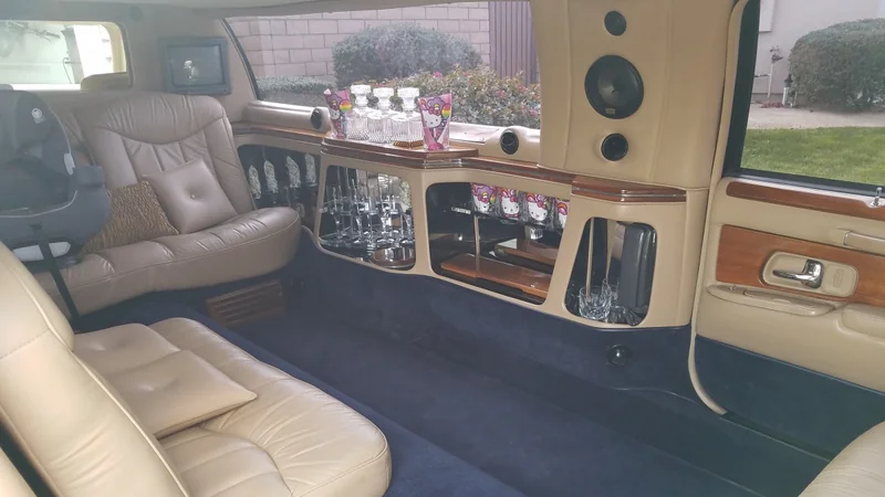 1997 Lincoln Town Car 7