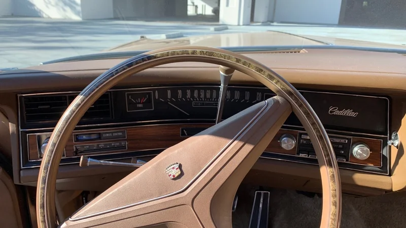 1973 Cadillac Coupe Deville 4