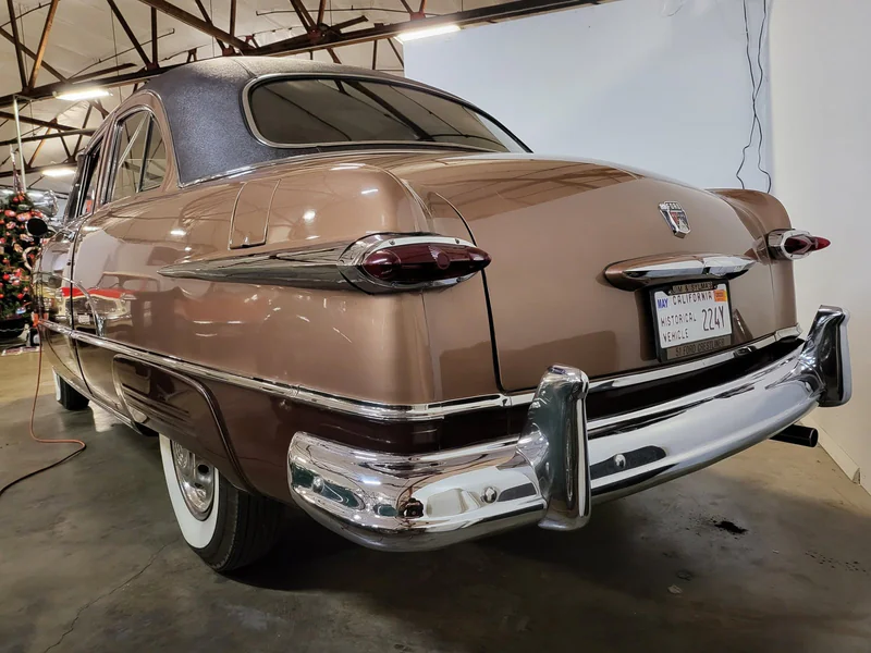 1951 Ford Crestliner 5