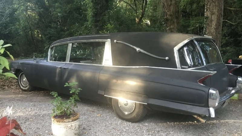 1962 Cadillac Superior Hearse 3