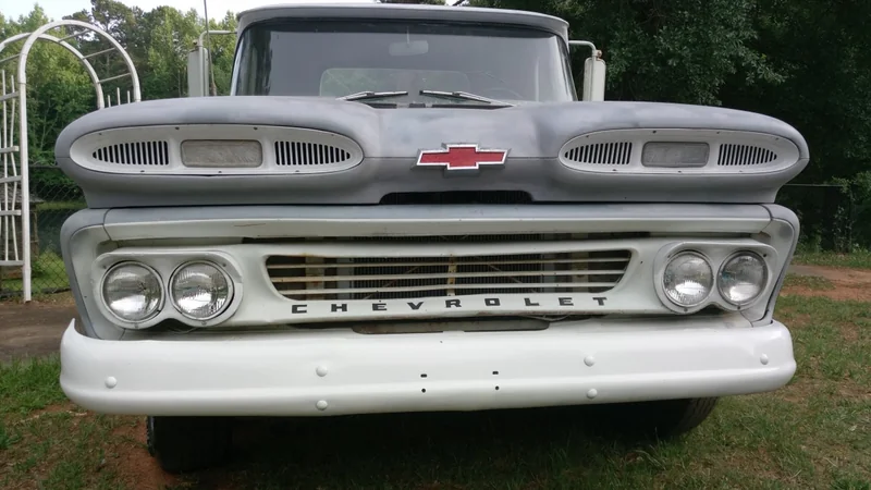 1960 Chevrolet Apache 