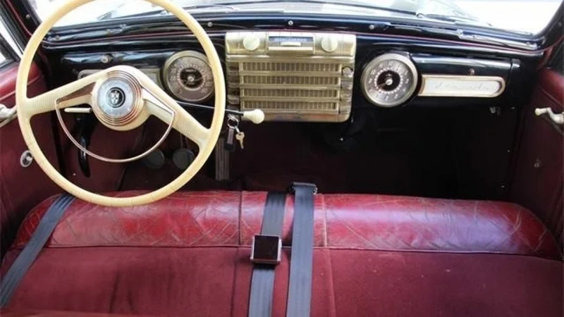 1942 Lincoln Continental 4