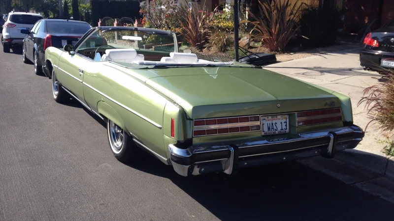 1974 Pontiac Grand Ville 5