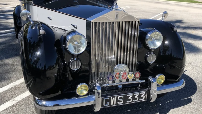 1952 Rolls-Royce Silver Wraith saloon 4