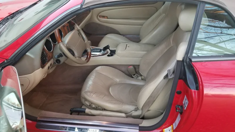 2004 Jaguar XKR