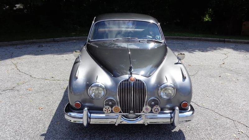 1967 Jaguar Mark II 4