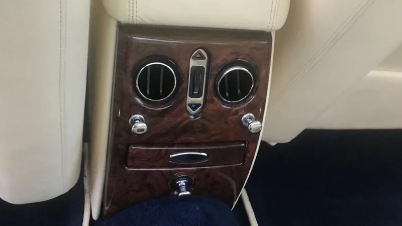 2000 Bentley Arnage 4