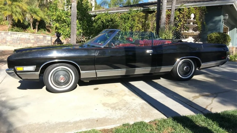 1972 Ford LTD 2