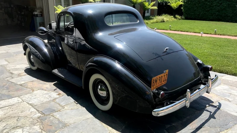 1936 Oldsmobile F36