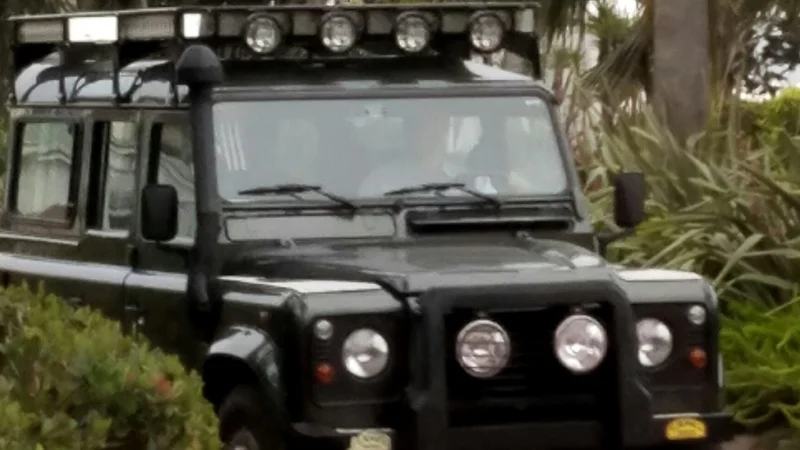1995 Land Rover Defender 110 7