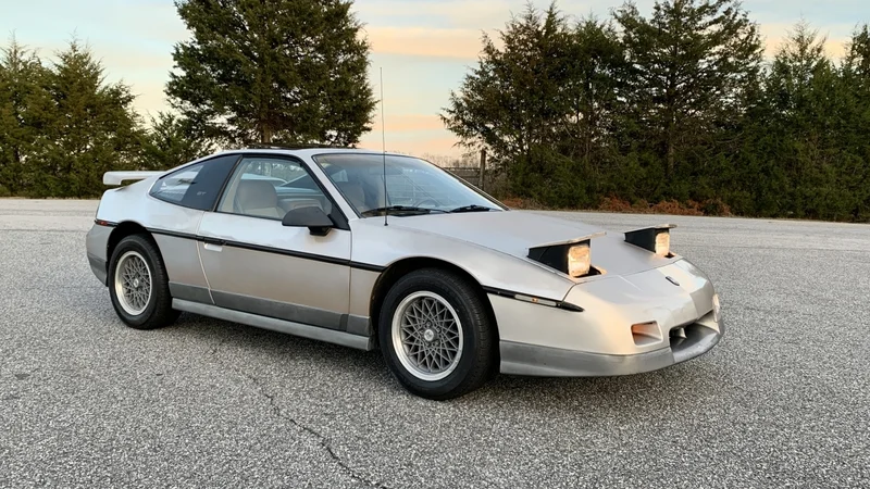 1987 Pontiac Fiero 3