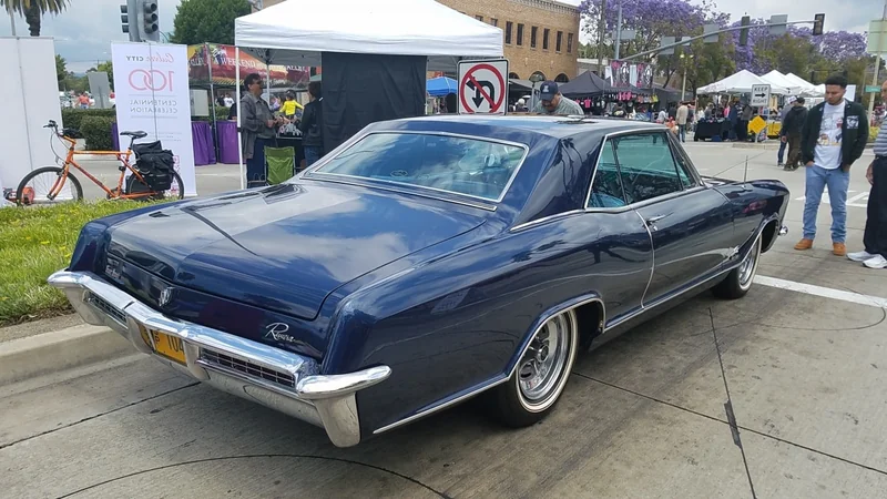 1965 Buick Riviera GS 4