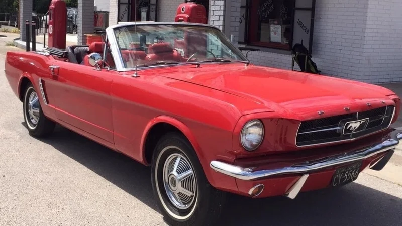1965 Ford Mustang 5