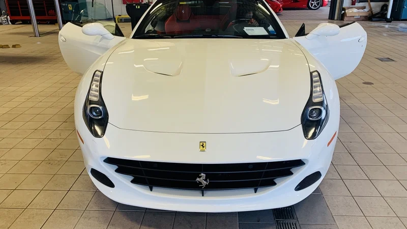 2016 Ferrari California 3