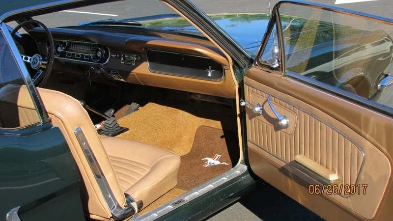 1964 Ford Mustang 3