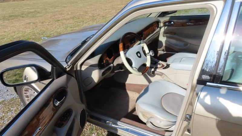 2000 Jaguar Vanden Plas 5