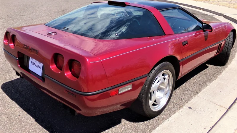 1990 Chevrolet Corvette ZR-1 4
