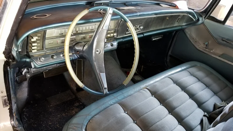 1964 Chrysler Imperial 2