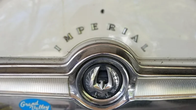 1964 Chrysler Imperial 5