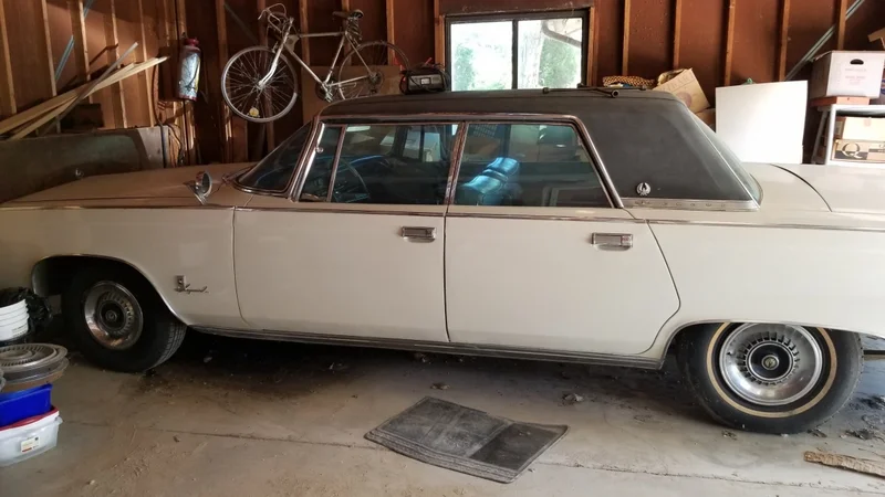 1964 Chrysler Imperial 7