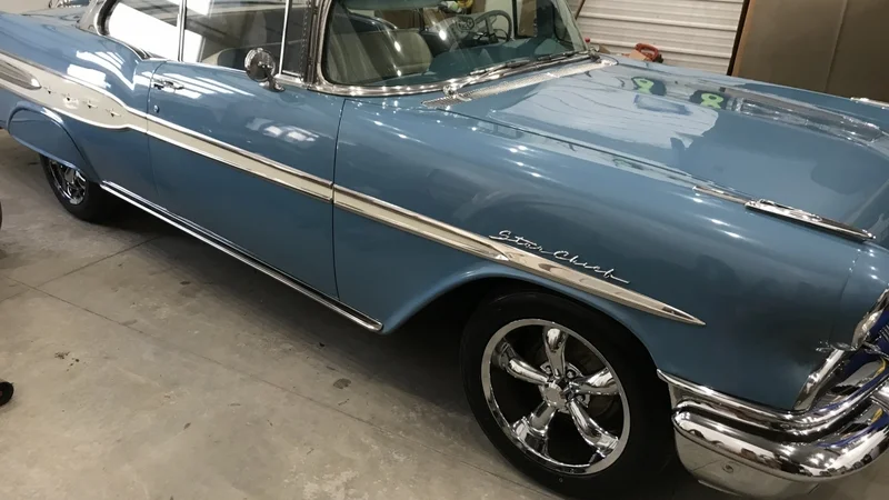 1957 Pontiac Star Chief 2
