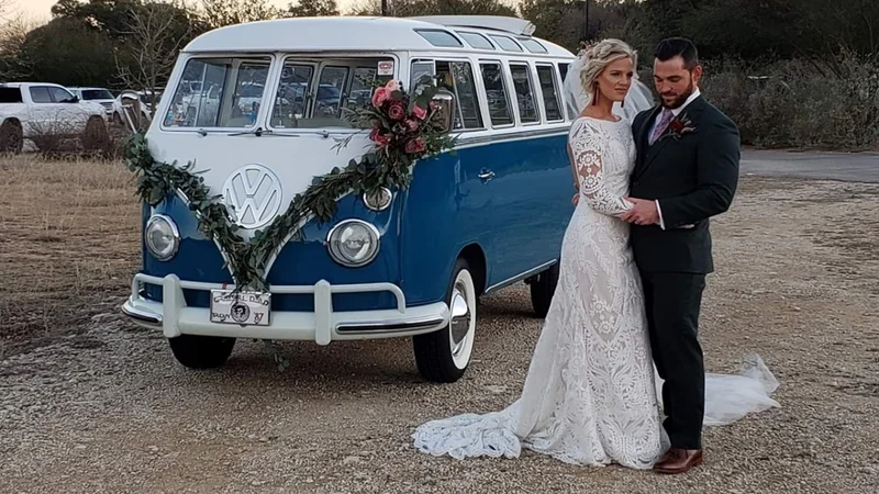 1964 Volkswagen 2121-Window Deluxe Microbus 2