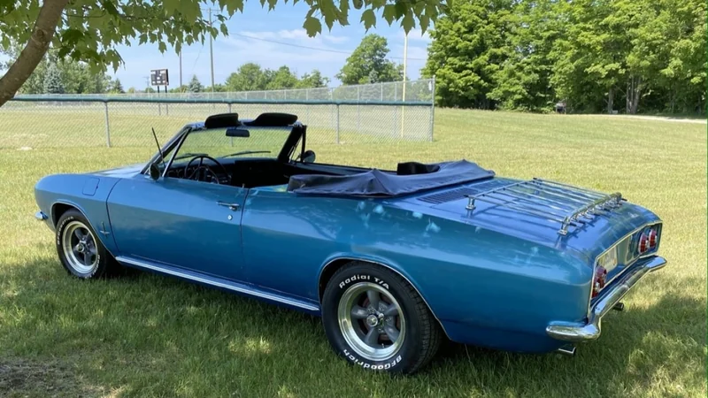 1966 Chevrolet Corvair 2