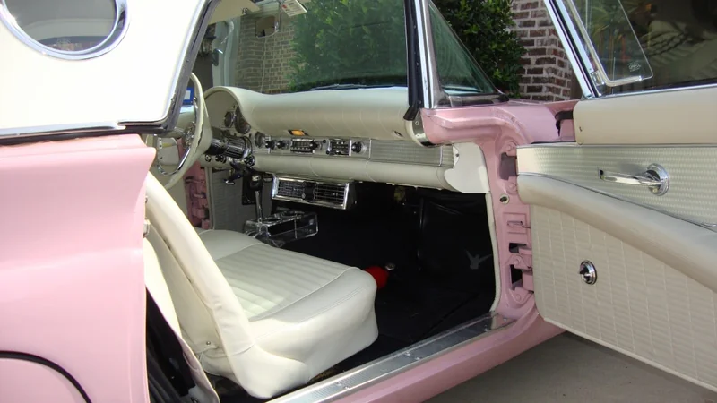 1957 Ford Thunderbird