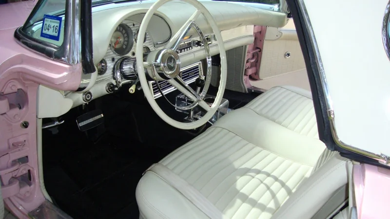1957 Ford Thunderbird