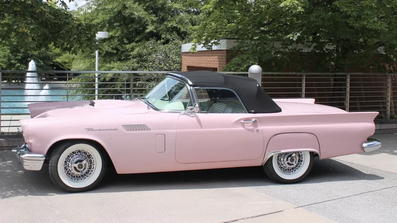 1957 Ford Thunderbird