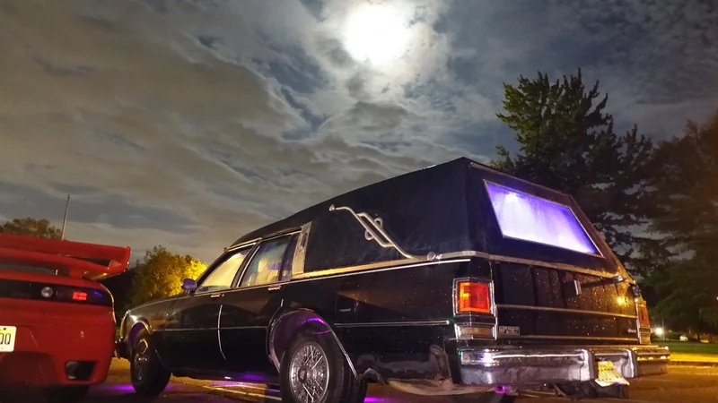 1989 Oldsmobile Hearse Custom Cruiser Wagon 2