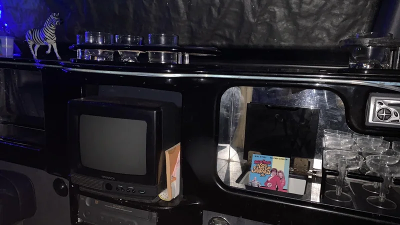 1994 Lincoln Town Car Limousine 11