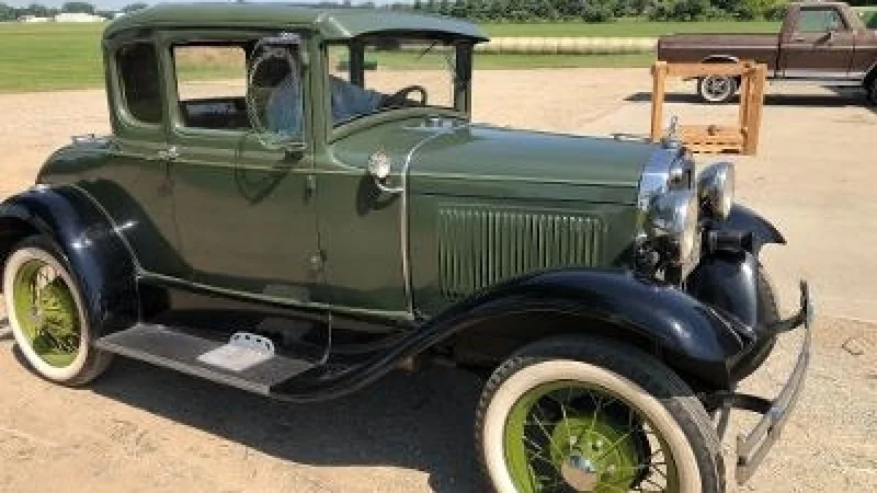 1930 Ford Model A 3