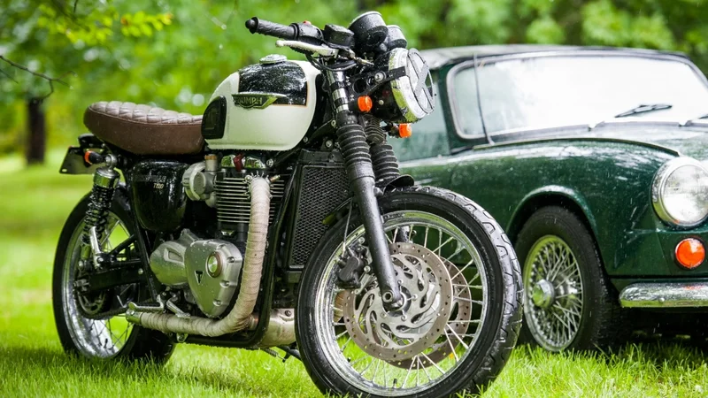 2017 Triumph Bonneville 2