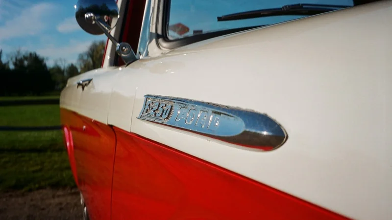 1961 Ford F-250 18