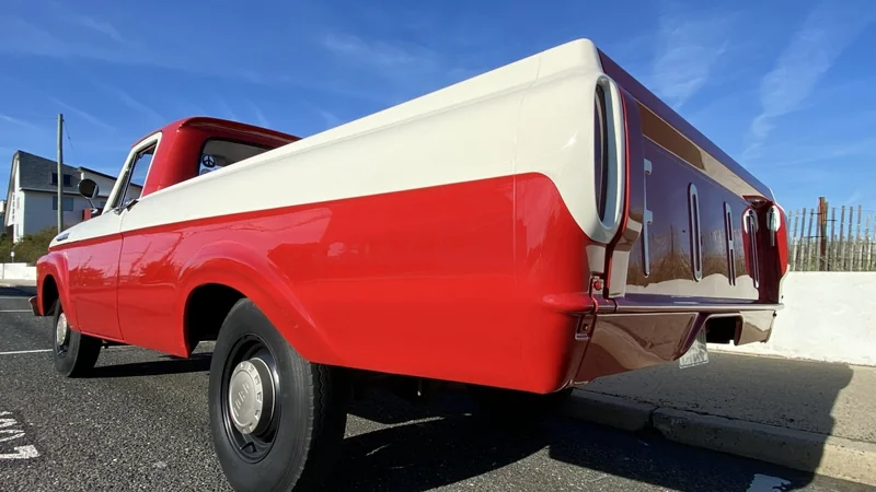 1961 Ford F-250 30