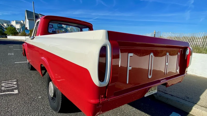 1961 Ford F-250 31