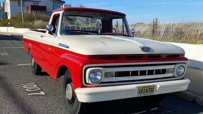 1961 Ford F-250 32