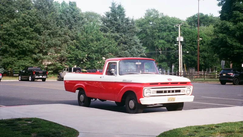 1961 Ford F-250 5