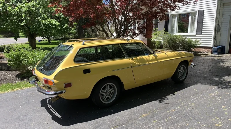 1973 Volvo P1800ES 2