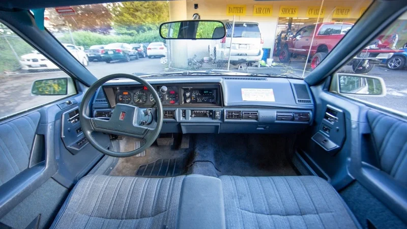 1990 Oldsmobile Cutlass Ciera 4