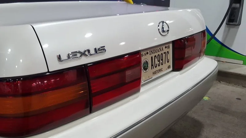 1990 Lexus LS400 3