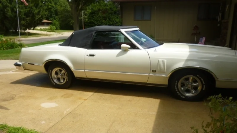1978 Ford Thunderbird 2
