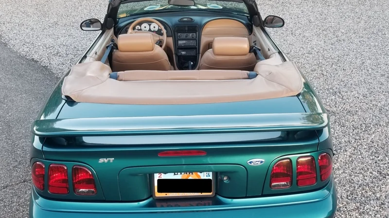 1997 Ford Mustang 5