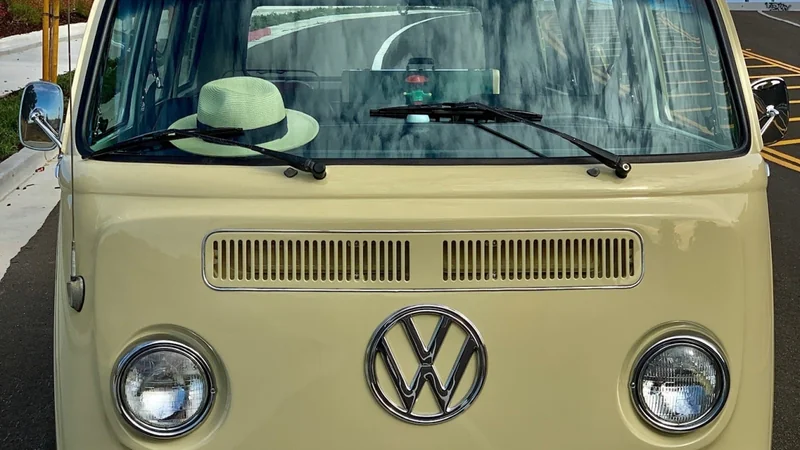 1971 Volkswagen Transporter (Van) 3